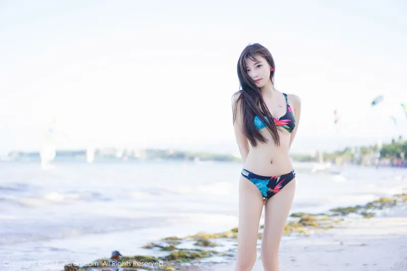 杨晨晨sugar《海边比基尼大尺度湿身诱惑》 XiuRen 秀人网 NO.835 - 机器猫次元