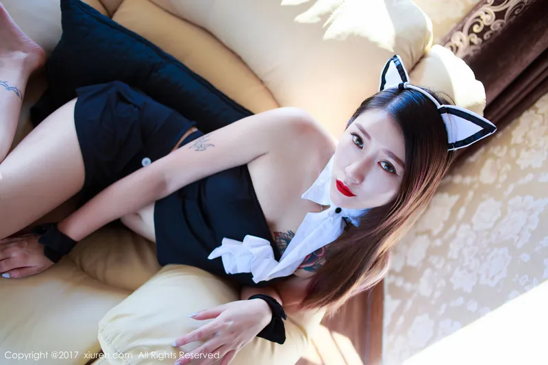 杜花花《乖巧猫耳女仆装，高开叉死库水》 XiuRen 秀人网 NO.843 - 机器猫次元