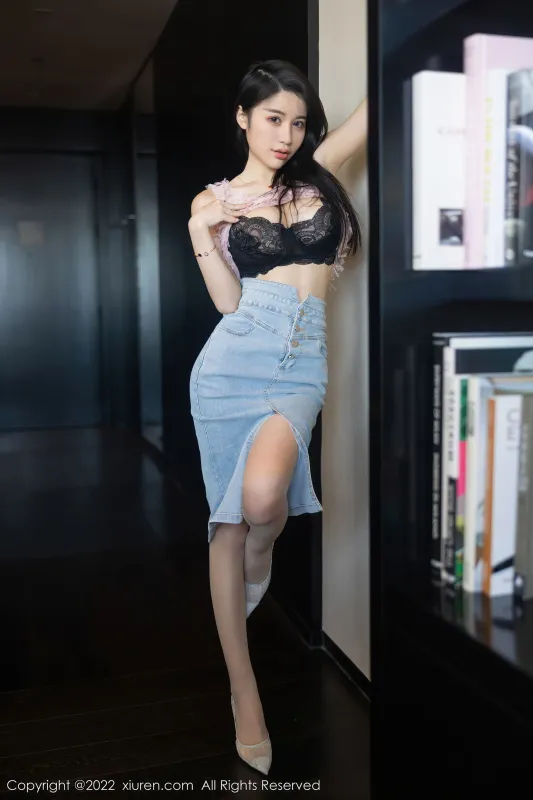 秀人网 No.5489 美七Mia 西双版纳旅拍 - 机器猫次元