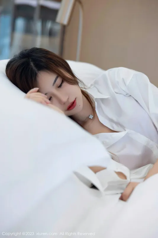 秀人网 No.7358 绮里嘉ula 村衣丝袜性感写真 [114P] - 机器猫次元