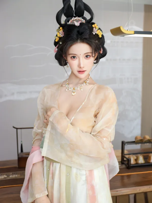 XiuRen 内购版 No.10645 梨霜儿 唐装 [87P] - 机器猫次元