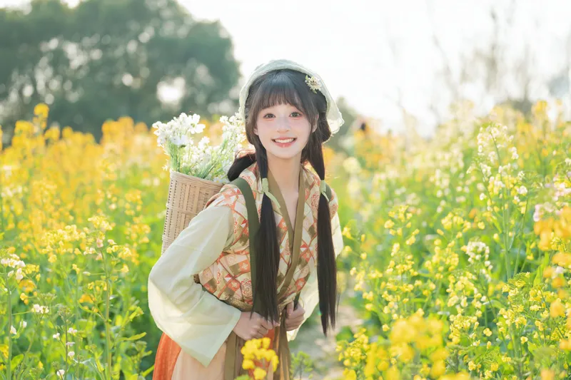 夏芋小年 – 《油菜花》[39P] - 机器猫次元