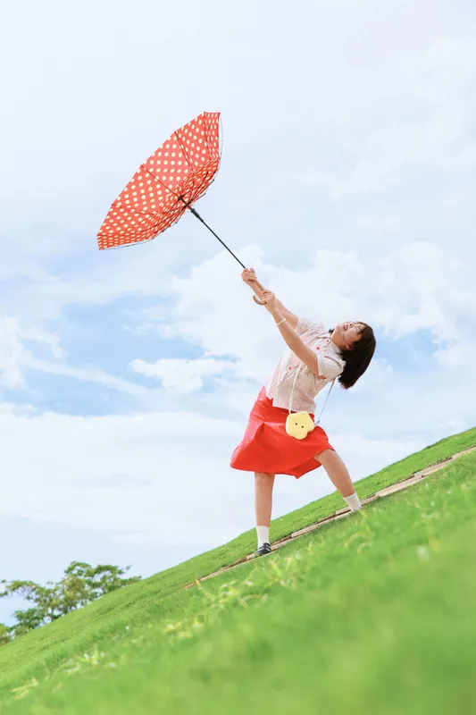 泡泡多喝水 – 《显眼包》[36P]