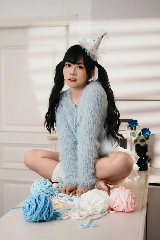 不是地球鱼 – 《毛球少女》[30P]