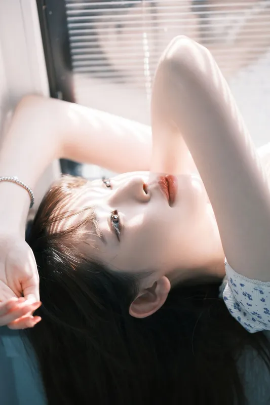 小蝶饱饱 - 《光，落在你脸上》[12P]