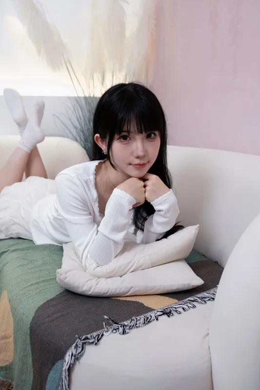 樱桃在不在 – 《居家拍照》[23P]