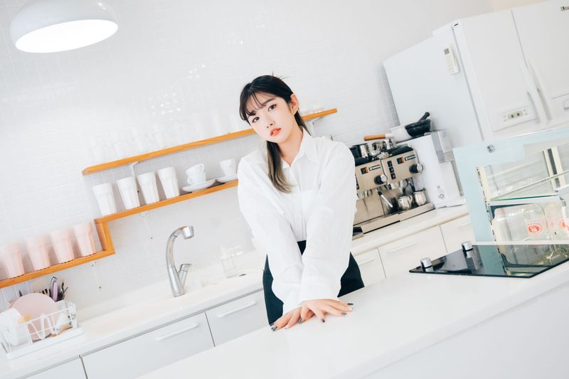 [LOOZY] Sonson – Nude Apron [104P] - 机器猫次元