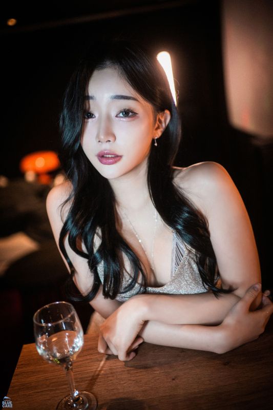 [BLUECAKE] Newbom – Night with me [153P]