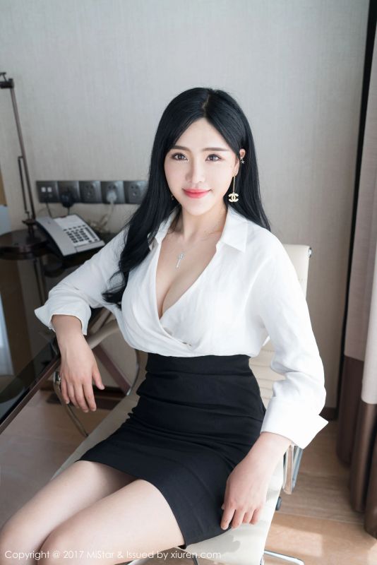 刘钰儿《性感OL秘书系列》 魅妍社 VOL.172 - 机器猫次元