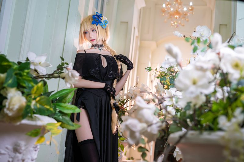 青青子Js 礼服贞德 [13P] - 机器猫次元