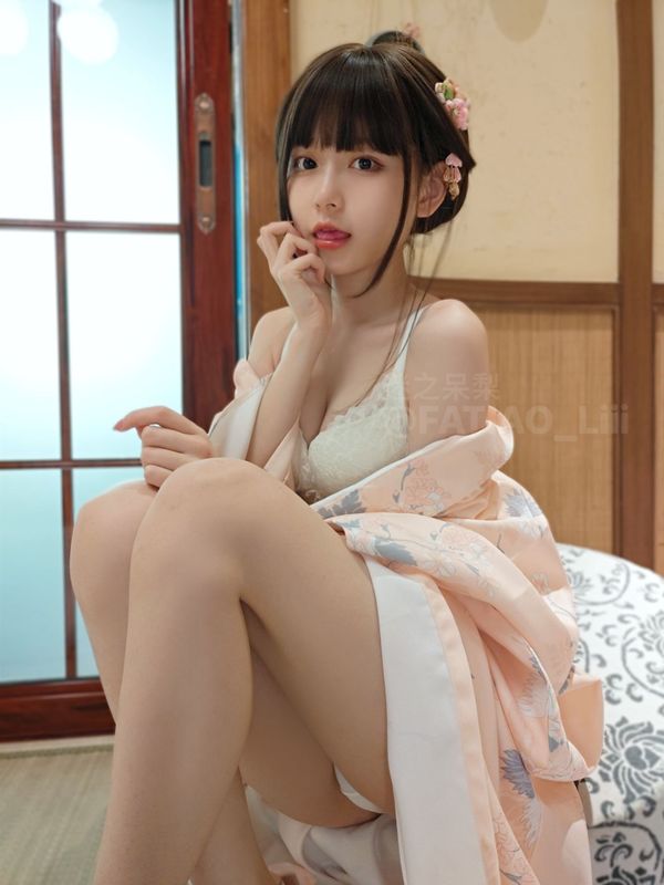 迷之呆梨(发条少女)[fantia] – ピンクの着物 [22P] - 机器猫次元
