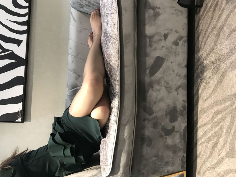 麋鹿_Monroe 2020.04.30 贵妇丝足 [30P] - 机器猫次元