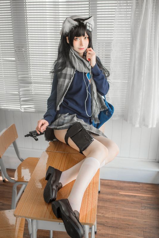 izumi泉桃子福利 – 纯白毕业季 [40P] - 机器猫次元
