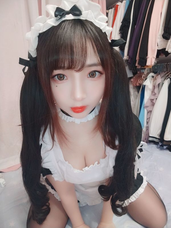 古川kagura – 黑丝女仆 [49P] - 机器猫次元