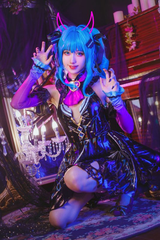 木绵绵OwO – miku小恶魔 [19P] - 机器猫次元