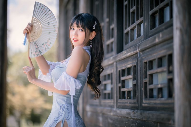 陆卿卿kyokyo – 蓝色旗袍 [24P] - 机器猫次元