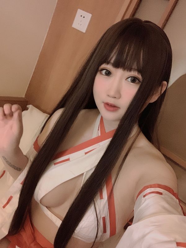 是依酱呀 – 女巫 [41P] - 机器猫次元