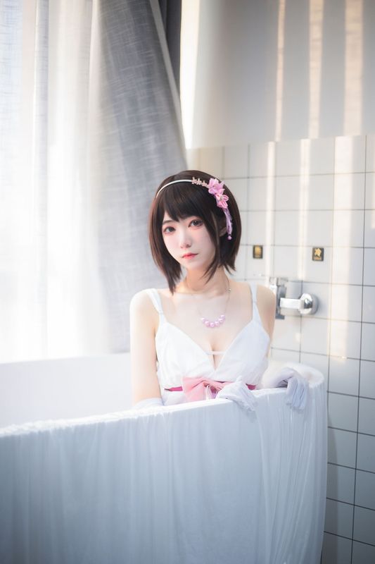 宫本桜 – 加藤惠浴室 [25P] - 机器猫次元
