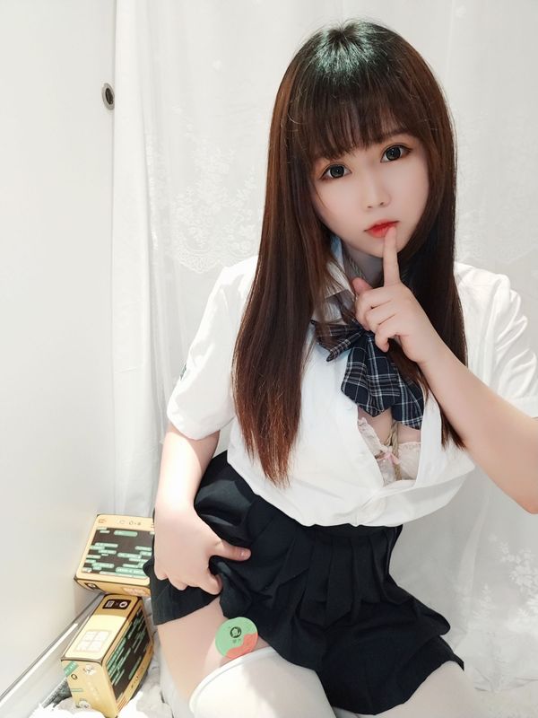 是依酱呀 – JK捆绑 [20P] - 机器猫次元