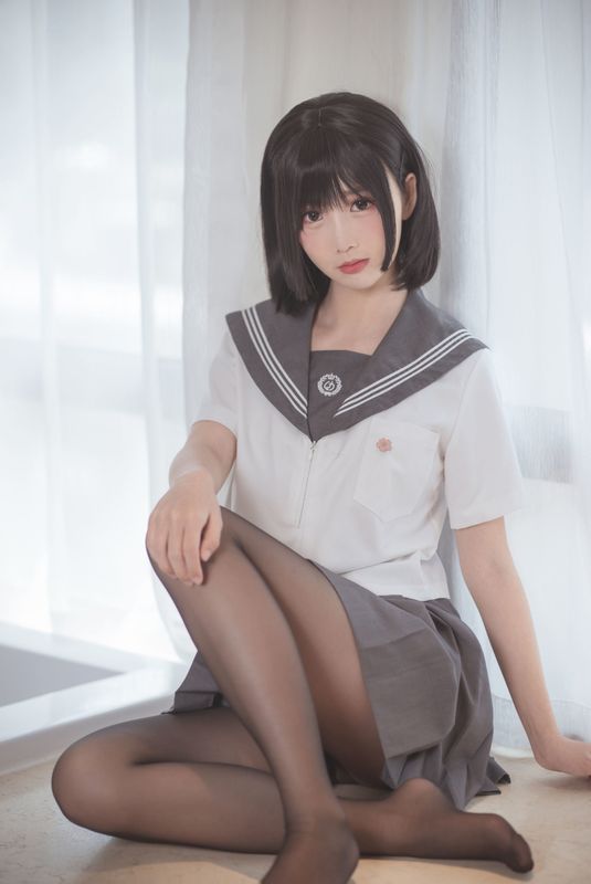 面饼仙儿 – 脑内少女 黑丝JK [25P] - 机器猫次元