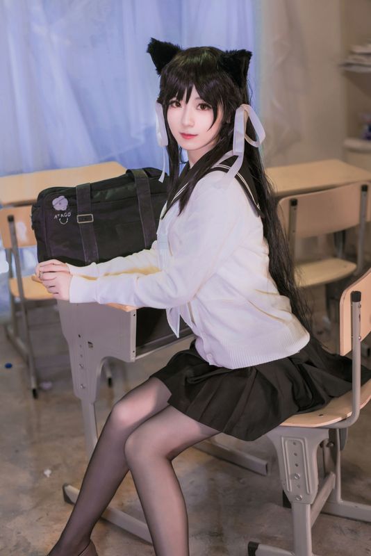 弥音音ww 爱宕校服 [11P] - 机器猫次元