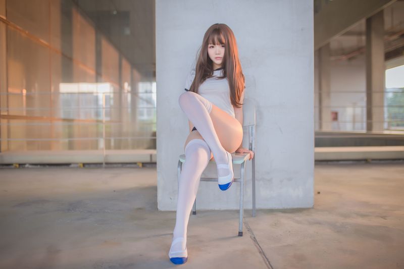 Yoko宅夏Cos – 白丝捆绑 [30P]