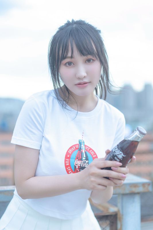 脱尾巴Mizuki – 可乐JK [18P]