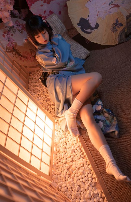 美少女晕崽 – 樱之诱惑 [34P] - 机器猫次元