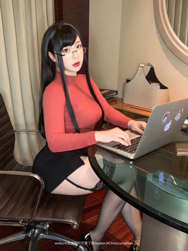 皮皮奶可可爱了啦 红色OL [70P] - 机器猫次元