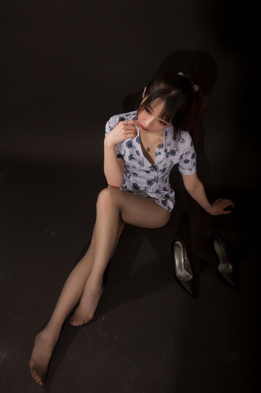 小女巫露娜 – 东航棚拍 [21P] - 机器猫次元