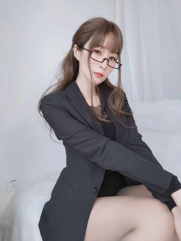 白银 – 黑西服 [69P] - 机器猫次元