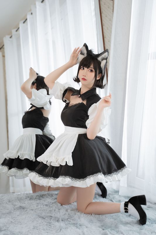 面饼仙儿 – 开胸女仆 [17P] - 机器猫次元