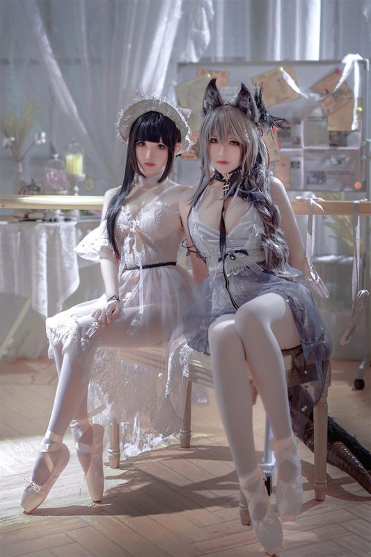 面饼仙儿&半半子 – Arknights 黑x森蚺バレエ [56P] - 机器猫次元