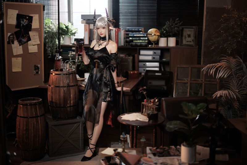 南宫 – 泥岩 礼服 [21P]