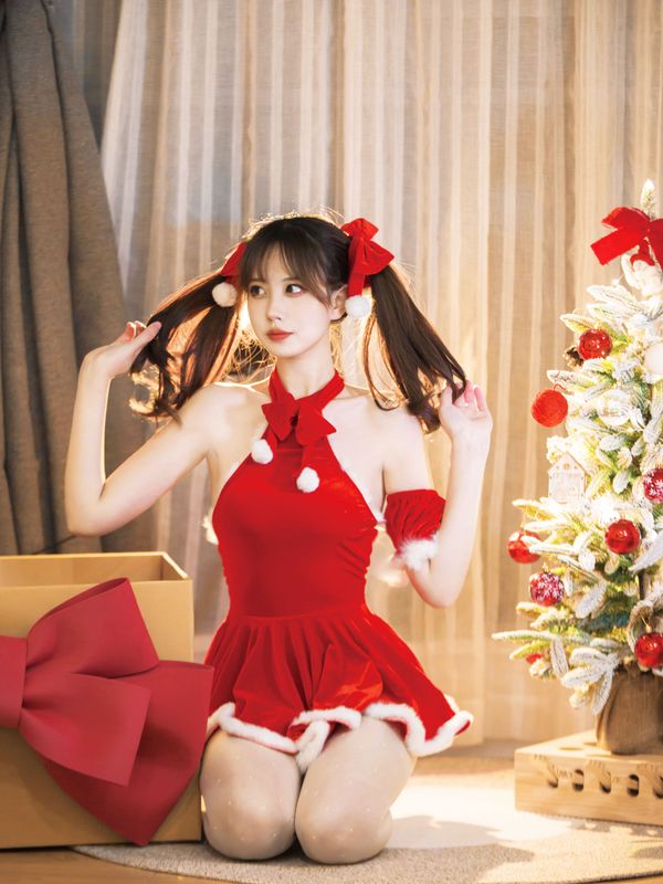 念雪ww – 玫瑰礼物 [30P] - 机器猫次元