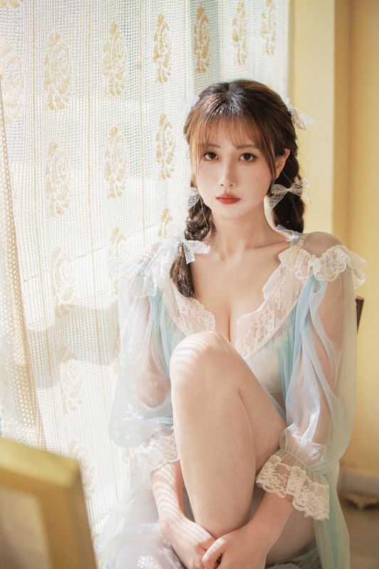 念雪ww – 蓝纱衣 [40P] - 机器猫次元