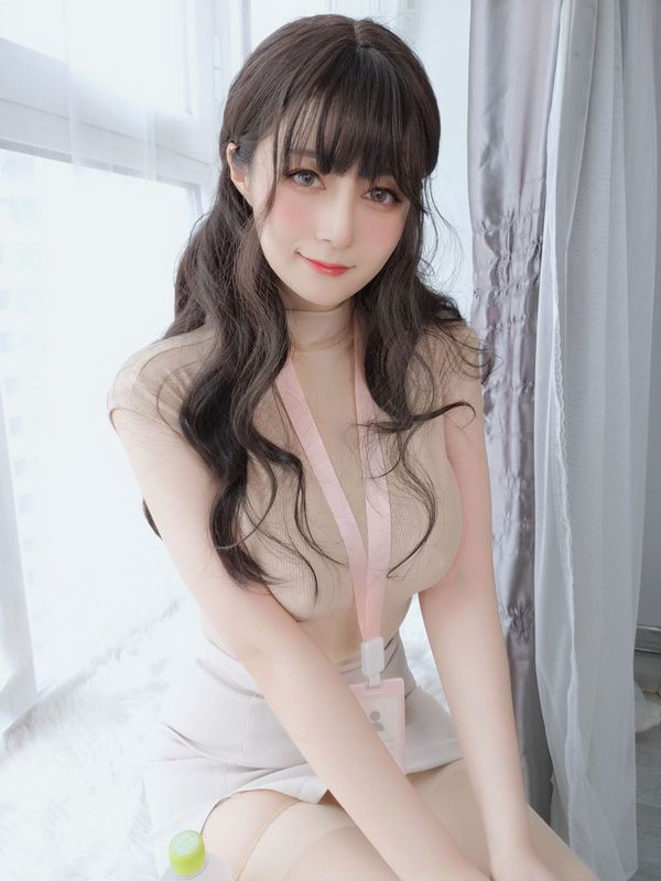 白银 – 水を飲みますか、先輩 [22P] - 机器猫次元