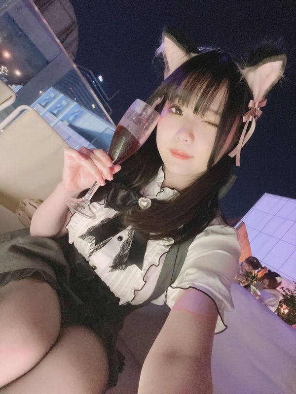 霜月shimo – 一緒に飲みますか？ [19P] - 机器猫次元