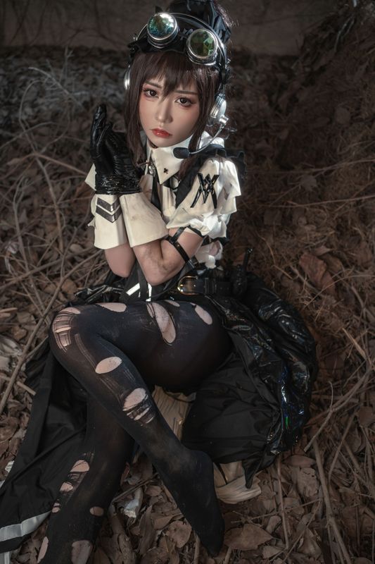 喵小吉 – 战斗女仆 [17P]