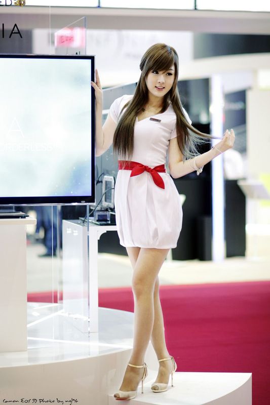 黄美姬《电子数码展》图片合集 [31P] - 机器猫次元