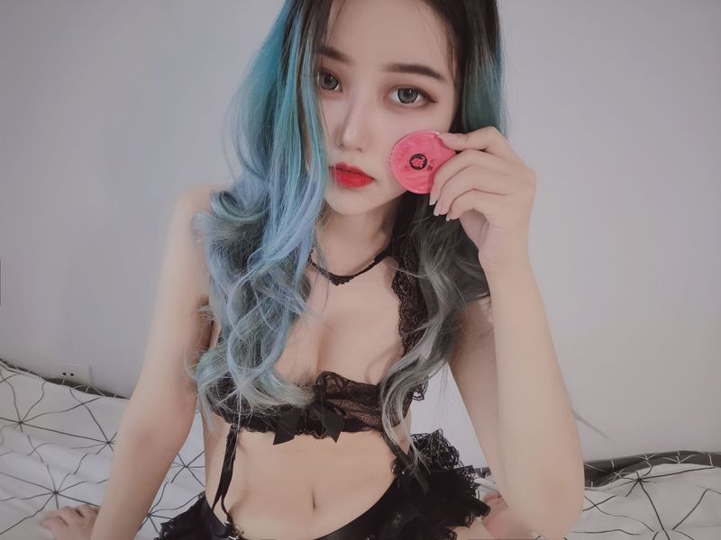 eloise软软 – 小粉盒黑兔子 [85P] - 机器猫次元