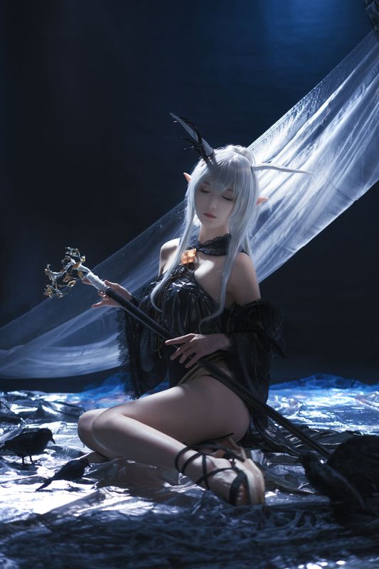 铁板烧鬼舞w – 闪灵 [18P]