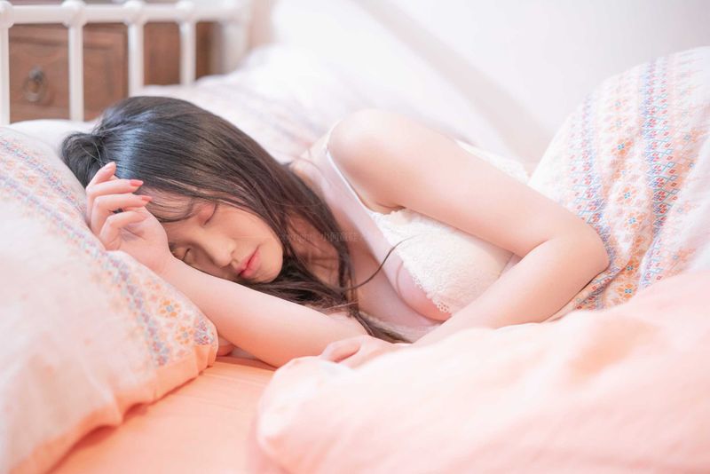 脱尾巴Mizuki – 轻私房 [20P]