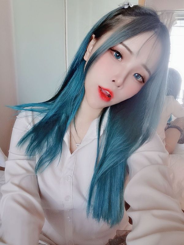 花リリ(Plant Lily) – Selfie Set [29P] - 机器猫次元