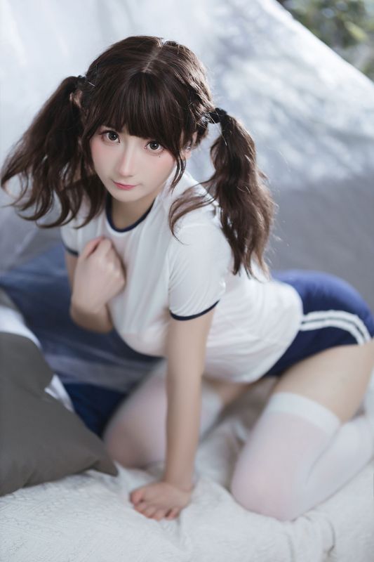 是三不是世w – 束缚 [37P] - 机器猫次元