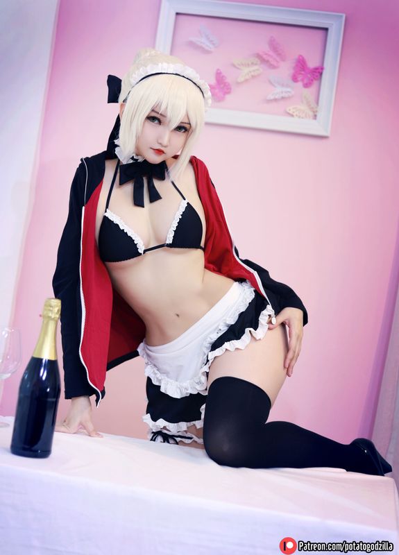 Potato Godzilla – Saber Alter Maid [42P]