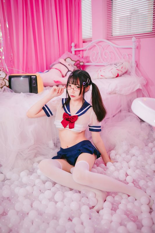 真央Mao – JK [18P]