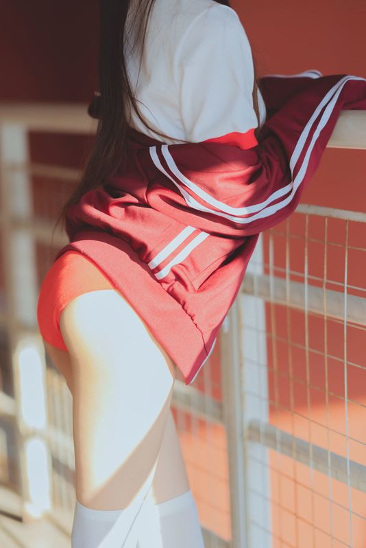 桜桃喵 – 红色体操服 [44P] - 机器猫次元