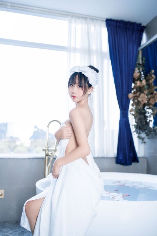 萌芽儿o0 – 浴巾 [27P]