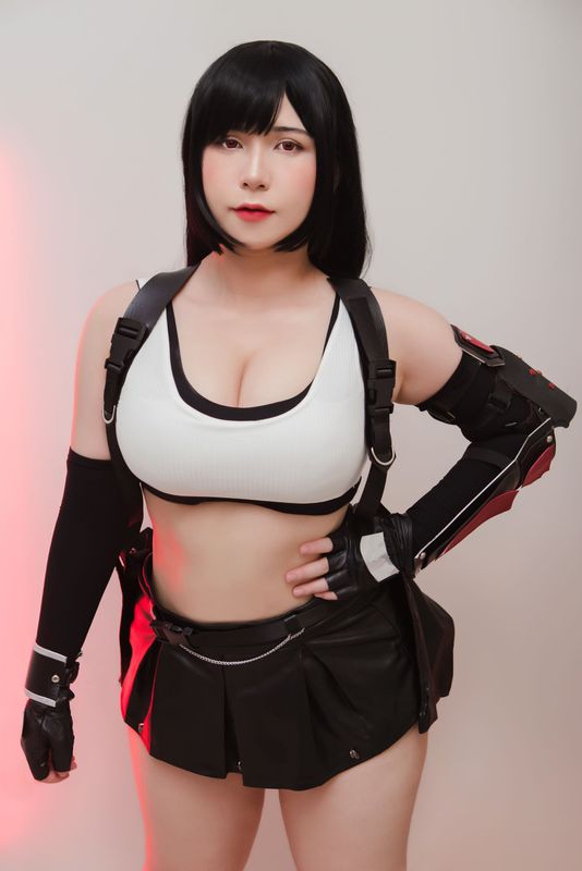Uy Uy – Tifa Lockhart [17P] - 机器猫次元